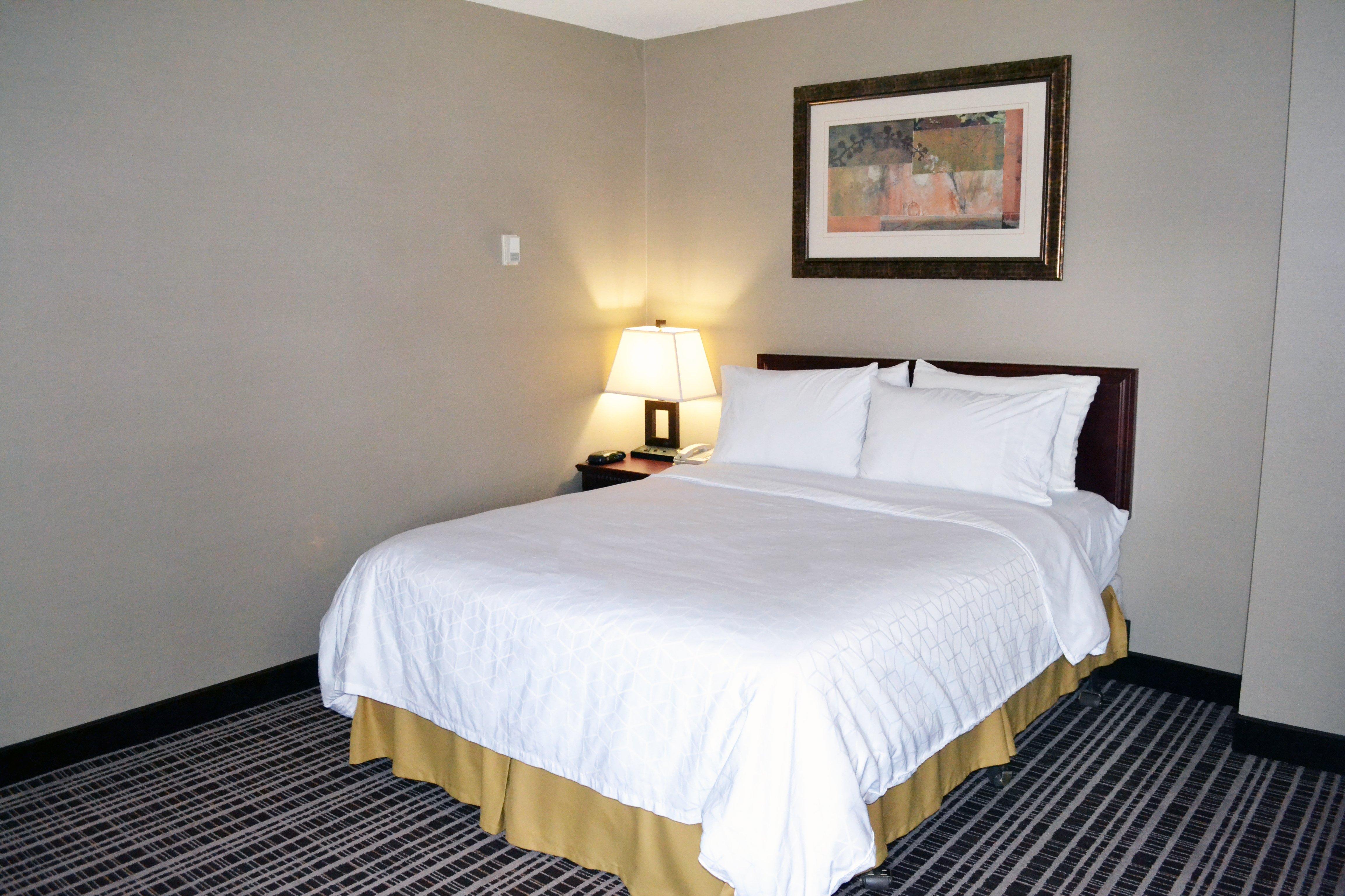 Holiday Inn Express Red Deer By Ihg Eksteriør billede