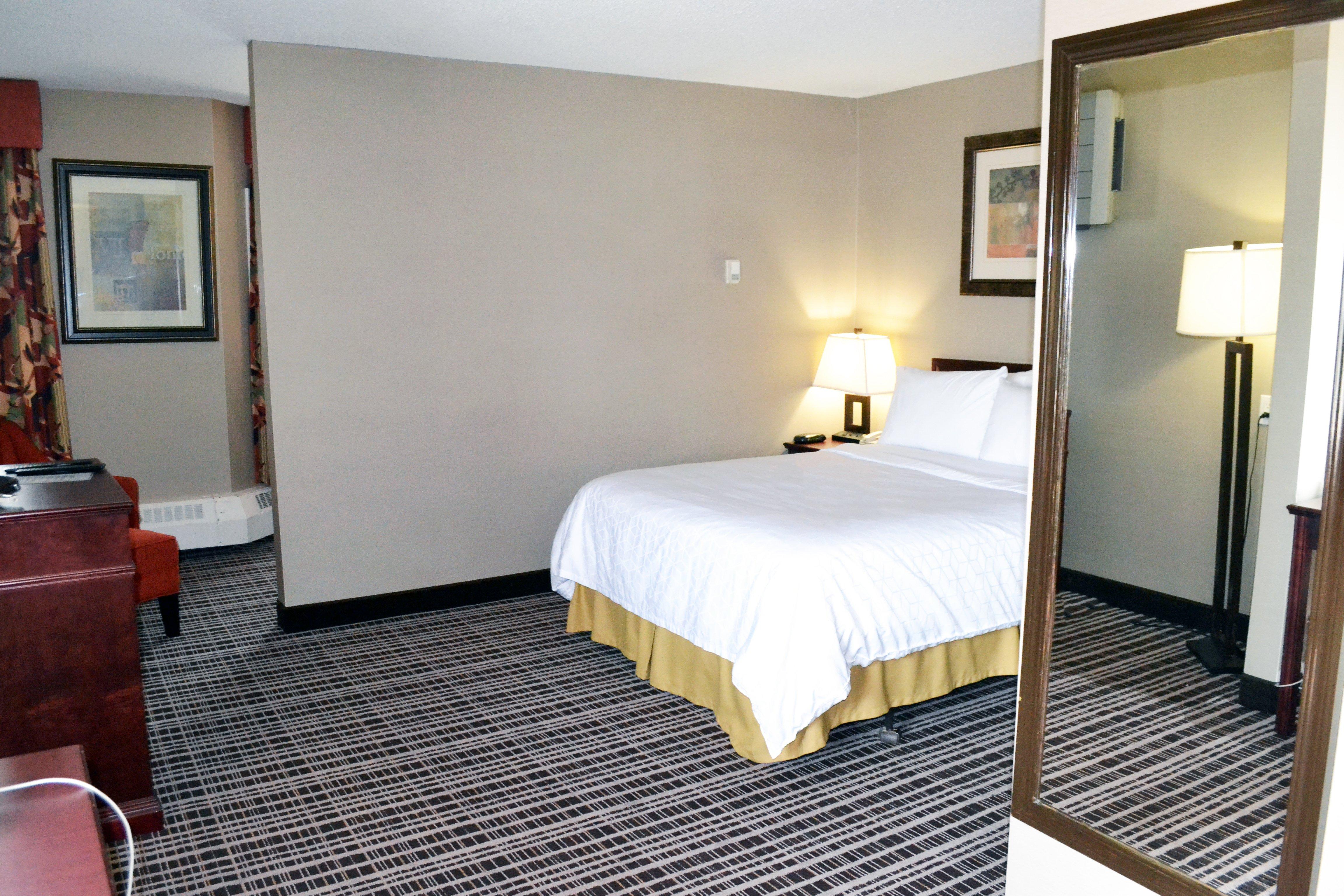 Holiday Inn Express Red Deer By Ihg Eksteriør billede