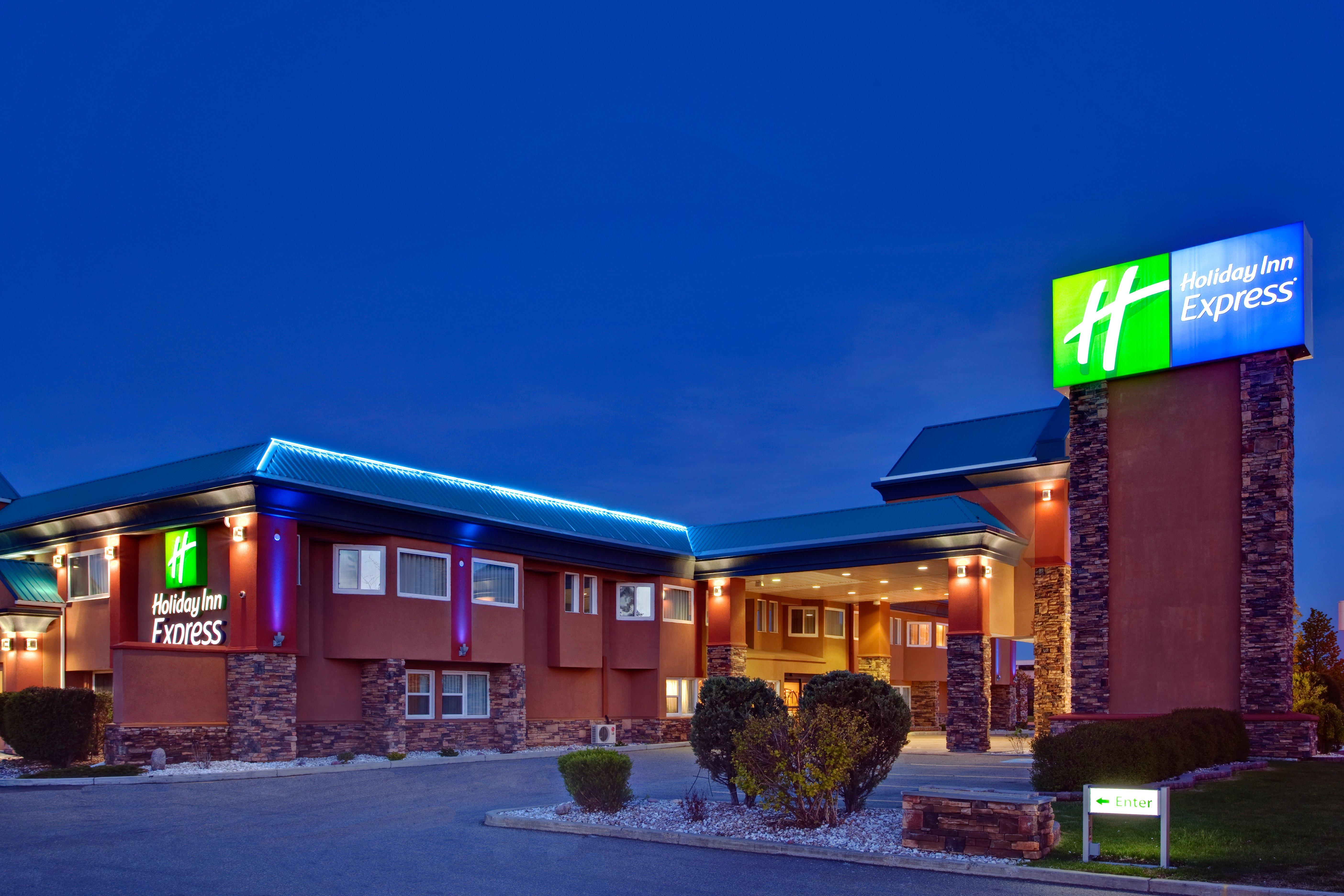Holiday Inn Express Red Deer By Ihg Eksteriør billede
