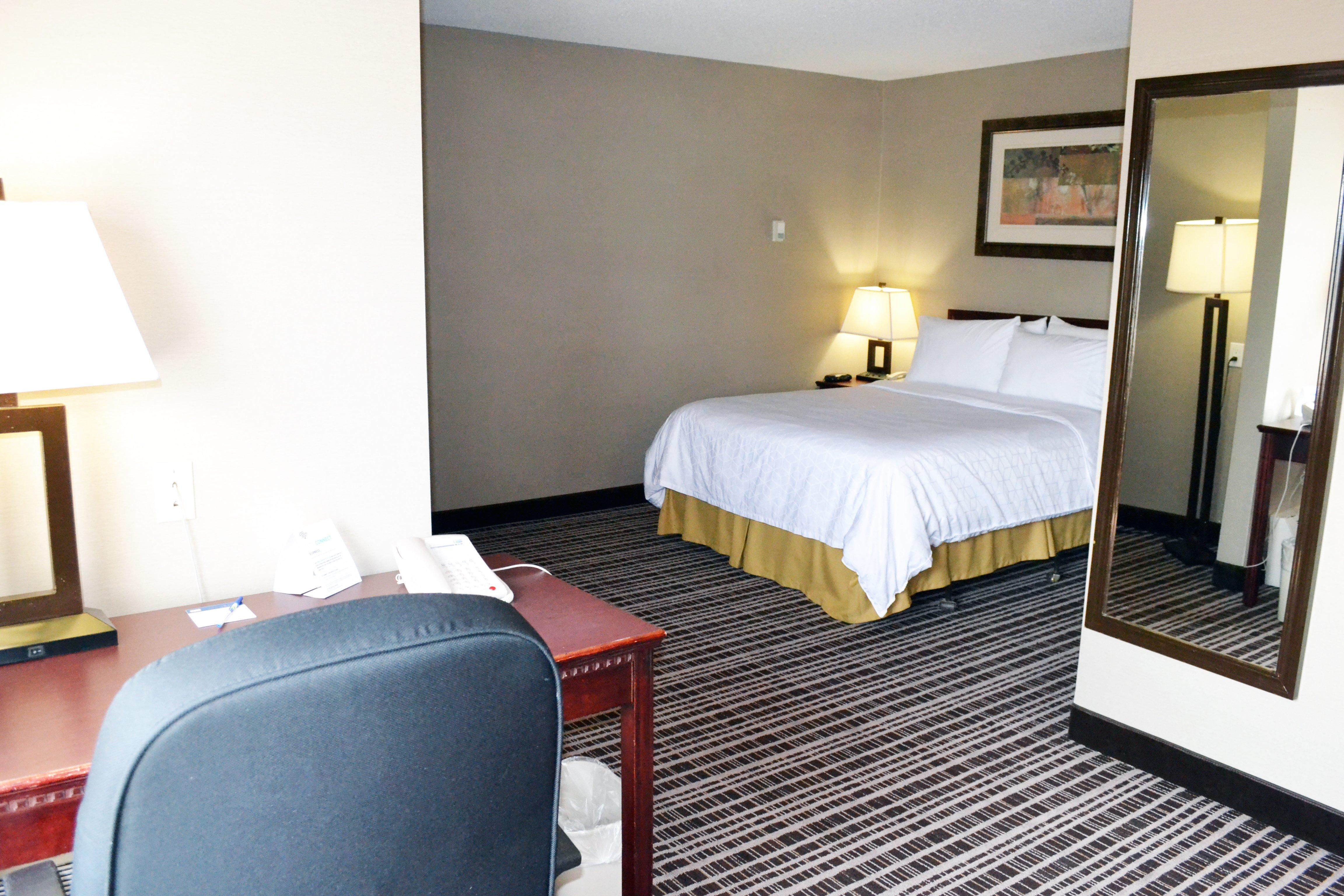 Holiday Inn Express Red Deer By Ihg Eksteriør billede