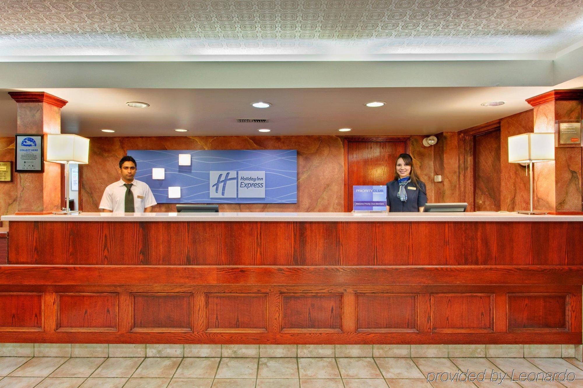 Holiday Inn Express Red Deer By Ihg Interiør billede
