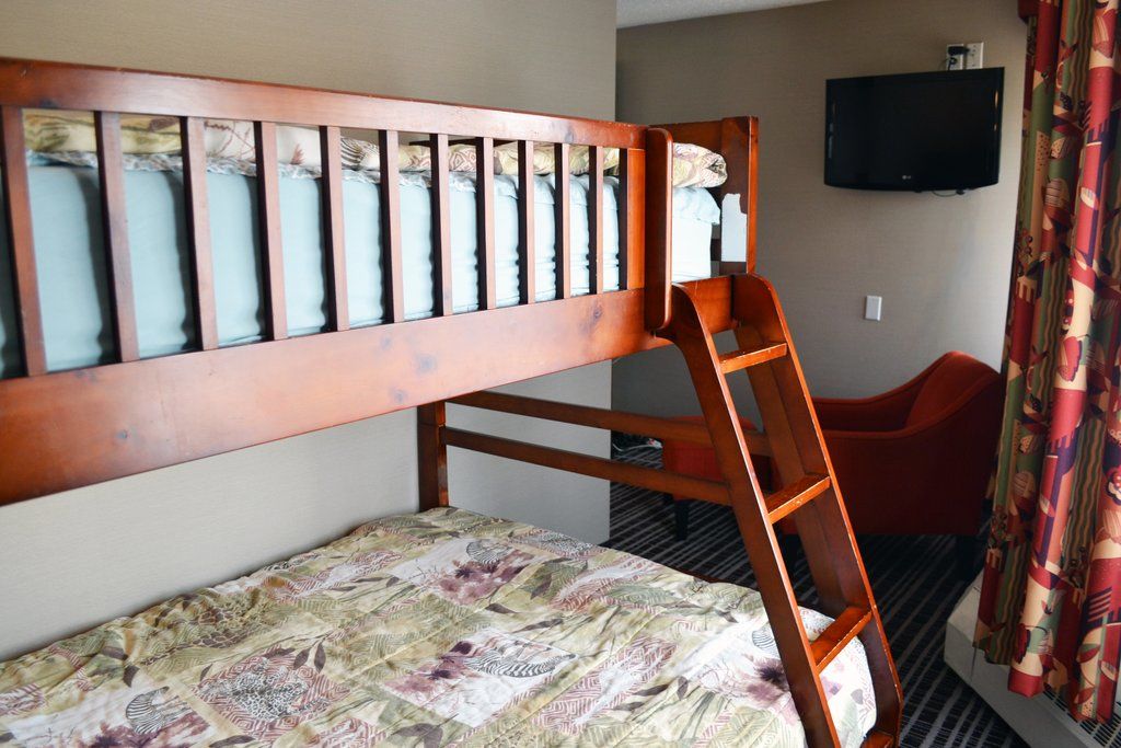 Holiday Inn Express Red Deer By Ihg Eksteriør billede